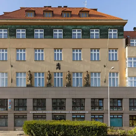 Morris 4* Mlada Boleslav