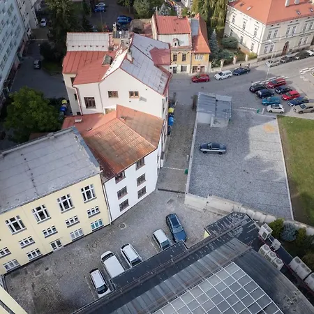 Morris Hotel