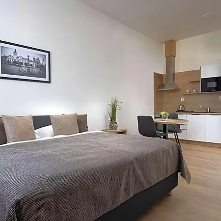 Morris 4* Mladá Boleslav