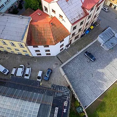 Morris 4* Mladá Boleslav
